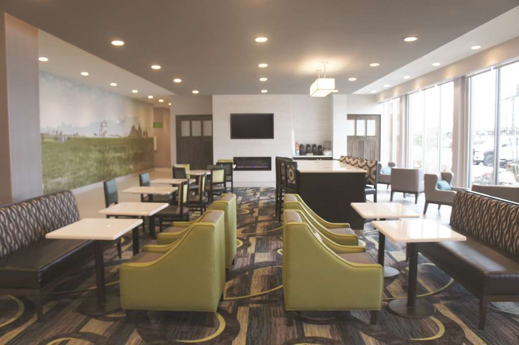 La Quinta By Wyndham West Memphis Hotel Restaurant photo